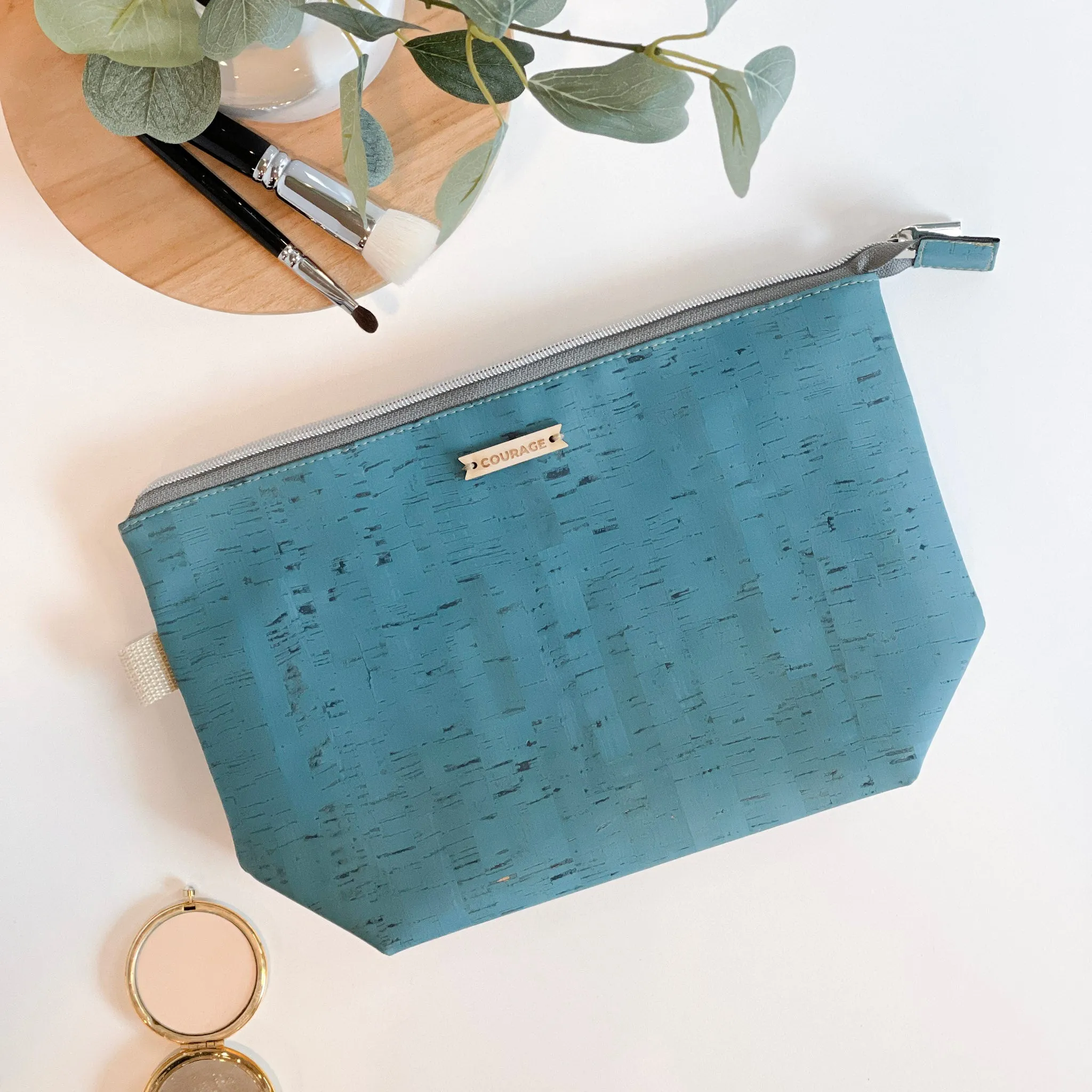 ADVENTURER cosmetics bag | AQUAMARINE