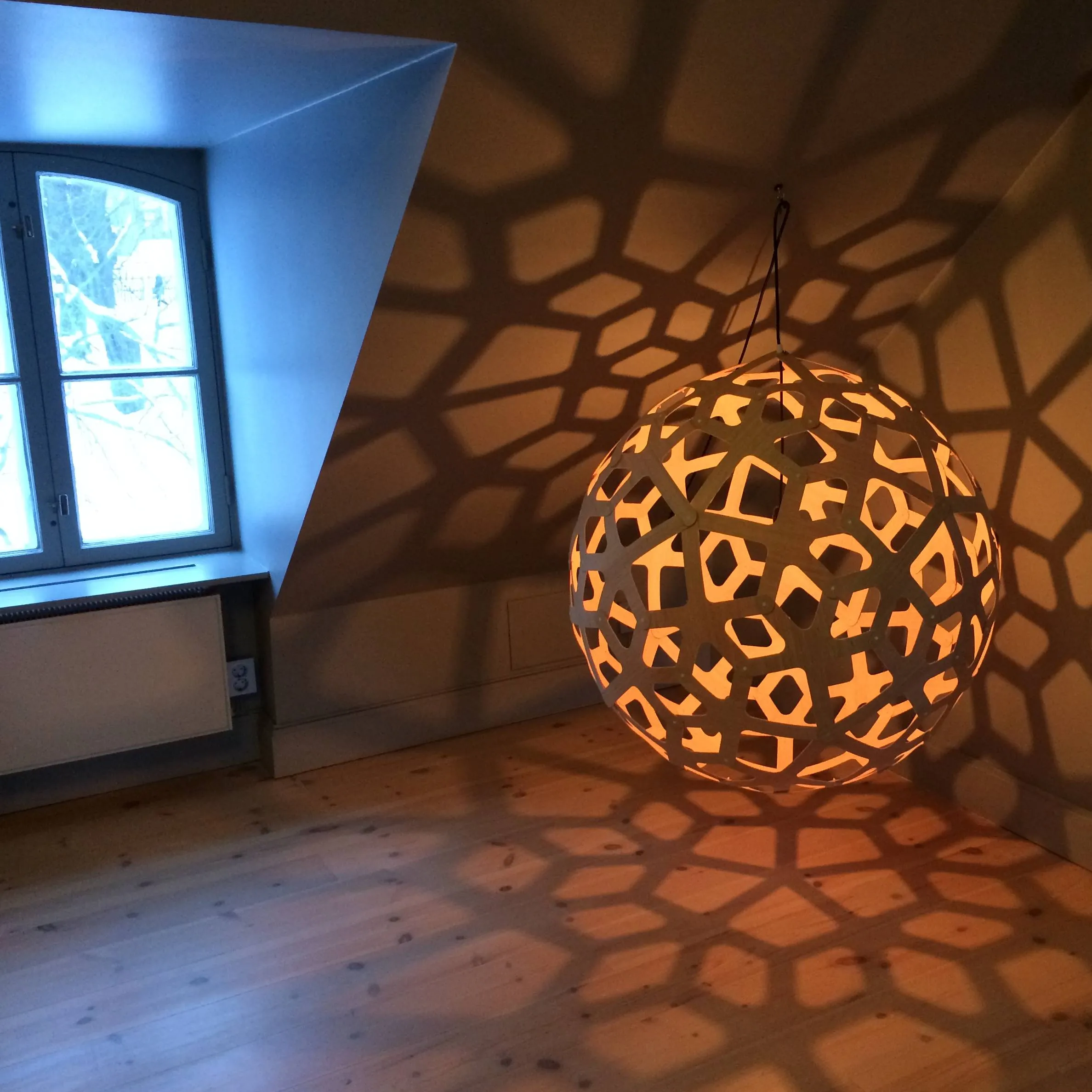 Coral Pendant Light: Large