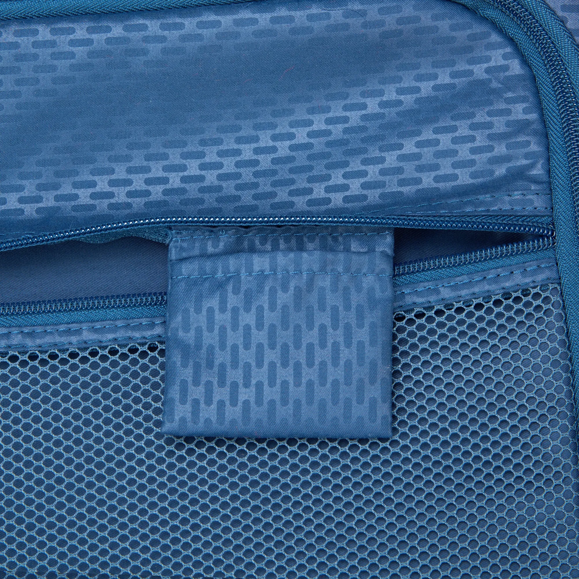 Delsey Chatelet Air 2.0 International  Carry-On Spinner
