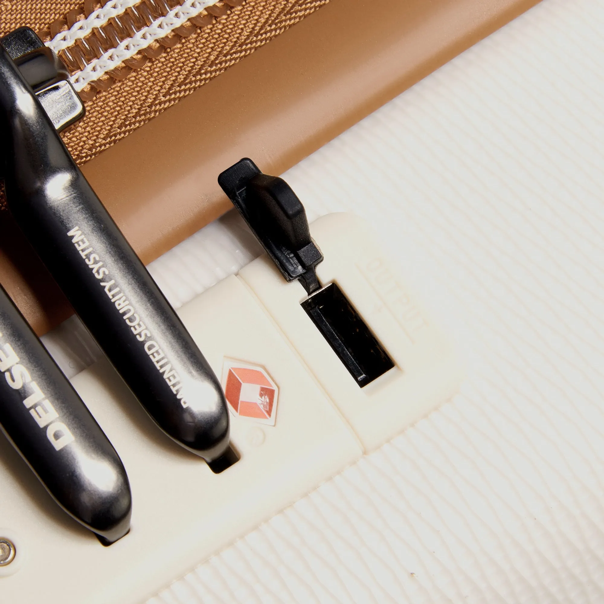 Delsey Chatelet Air 2.0 International  Carry-On Spinner