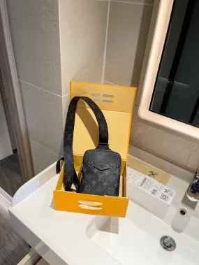 Designer Handbags LN 484