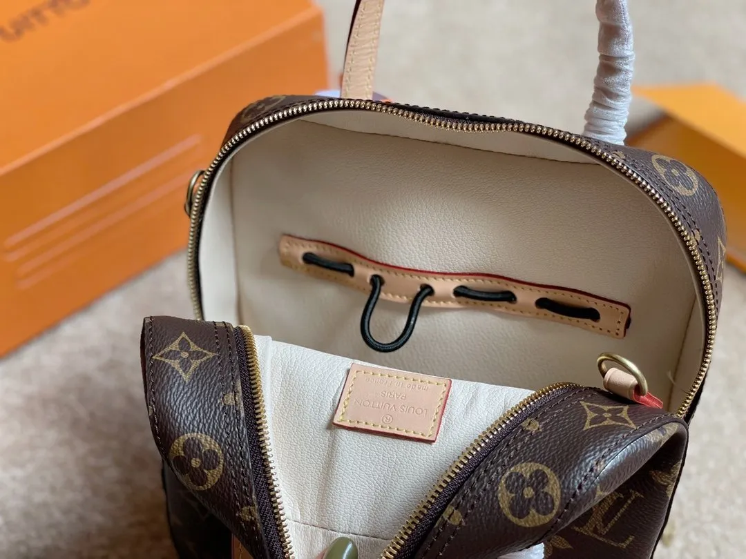 Designer Handbags LN 496