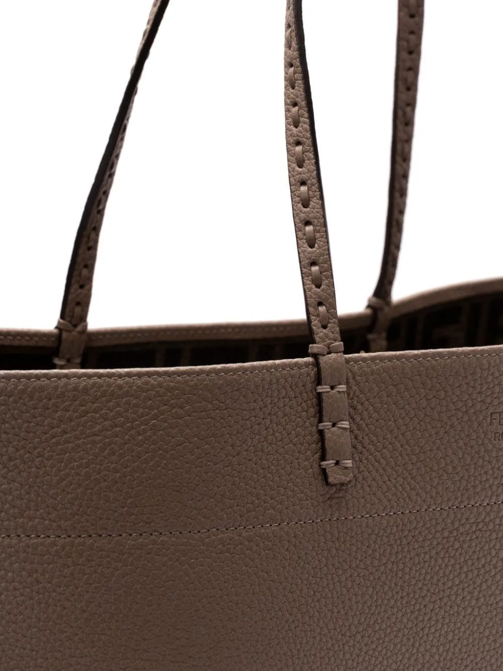 MEDIUM ROLL BAG WITH MACRO TOPSTITCHING