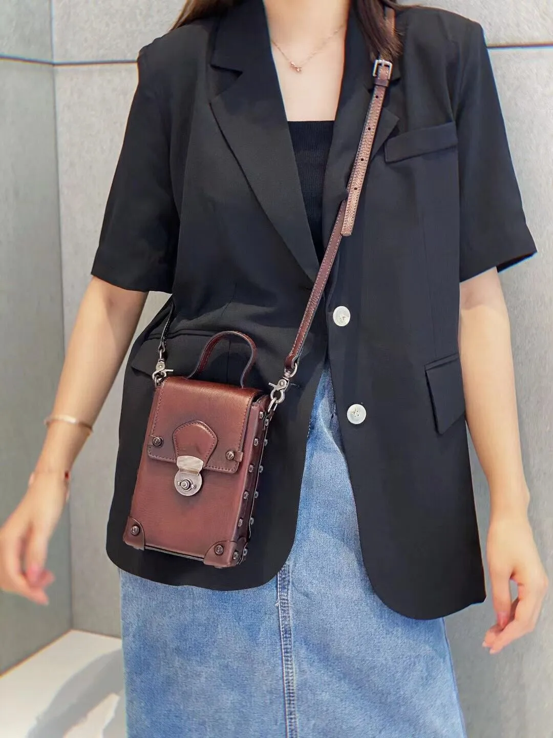 Mini Women's Leather Cell Phone Purses With Shoulder Strap Leather Over The Shoulder Bag