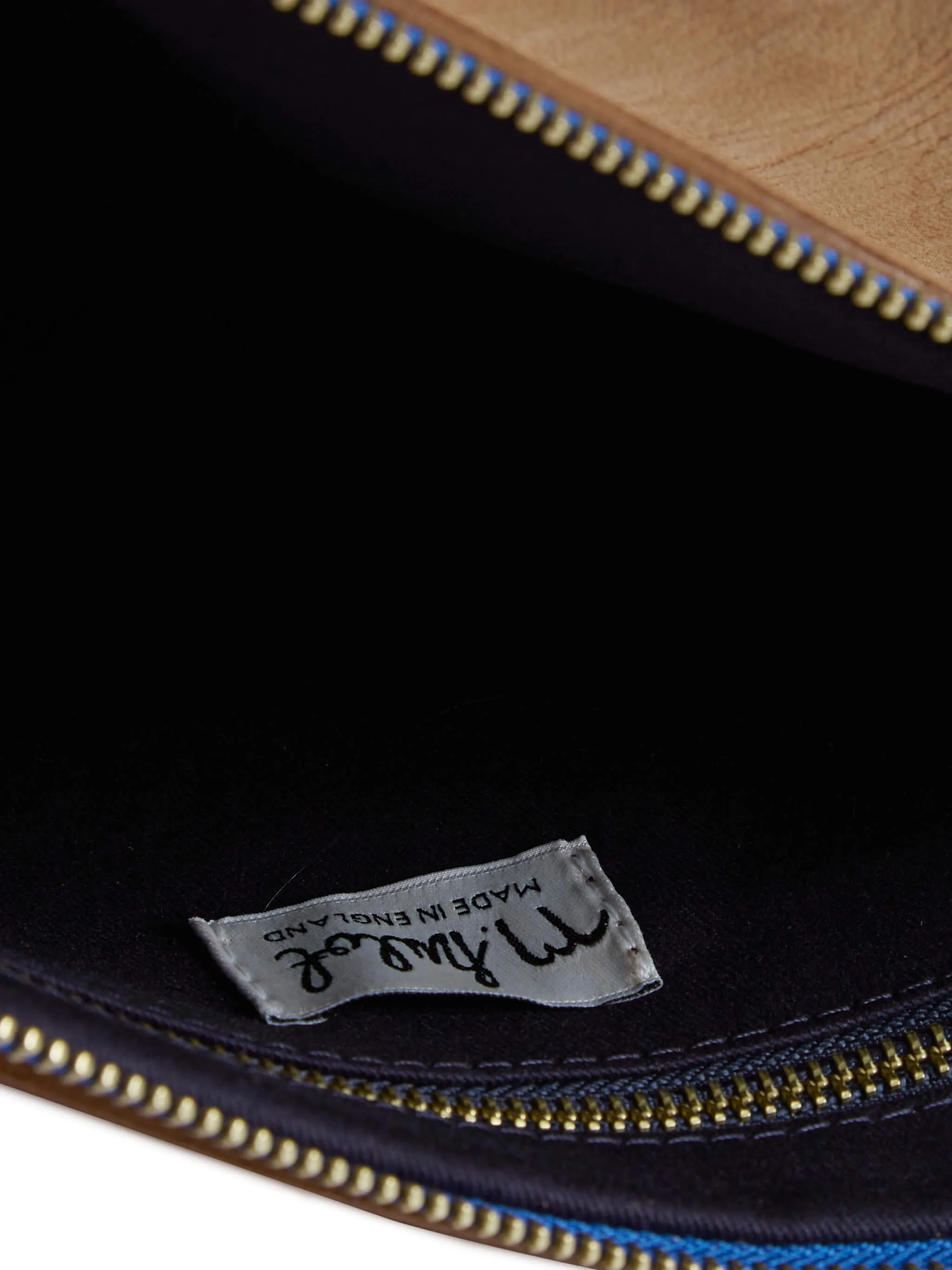 Peter Crossbody Bag in Nubuck - Cinnamon/Cerulean Blue