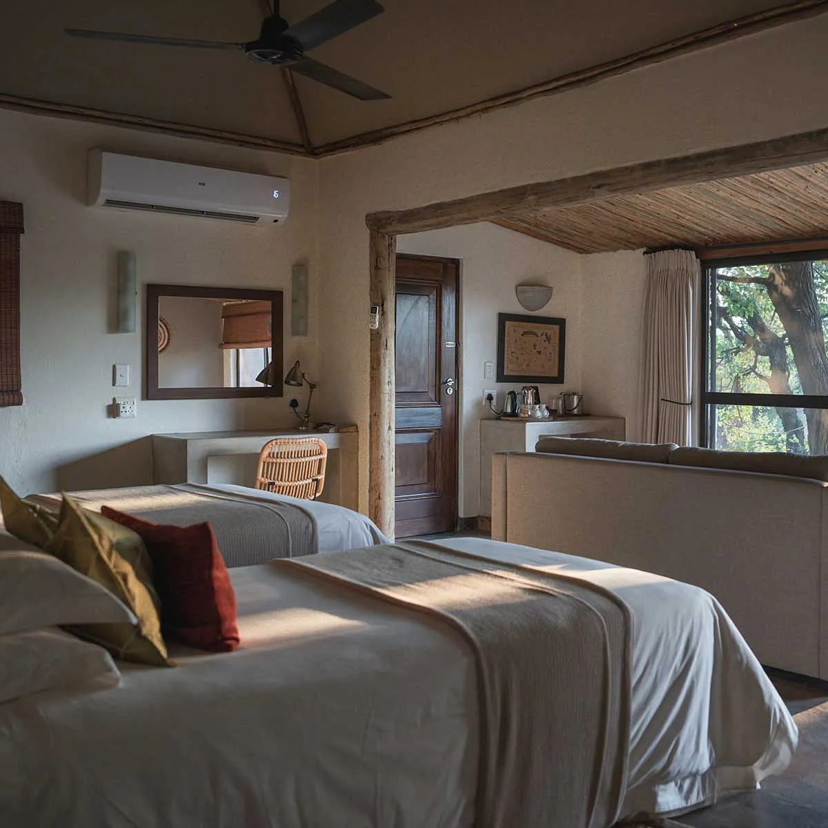 "Well"cation - bounti in Botswana Trip | Luxury Suite, Sharing Room
