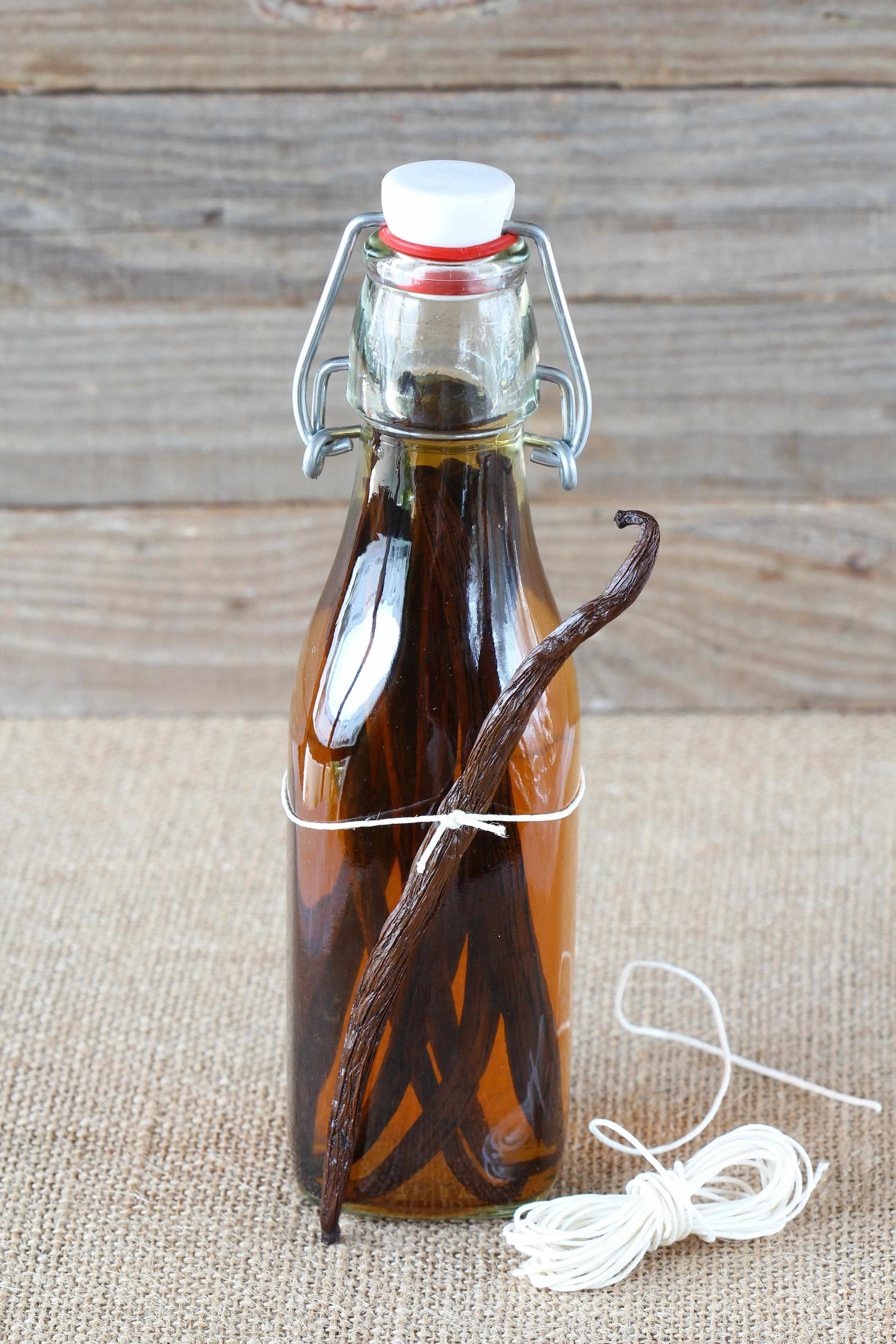 Tahitian Vanilla Beans - Whole Grade B Pods for Extract